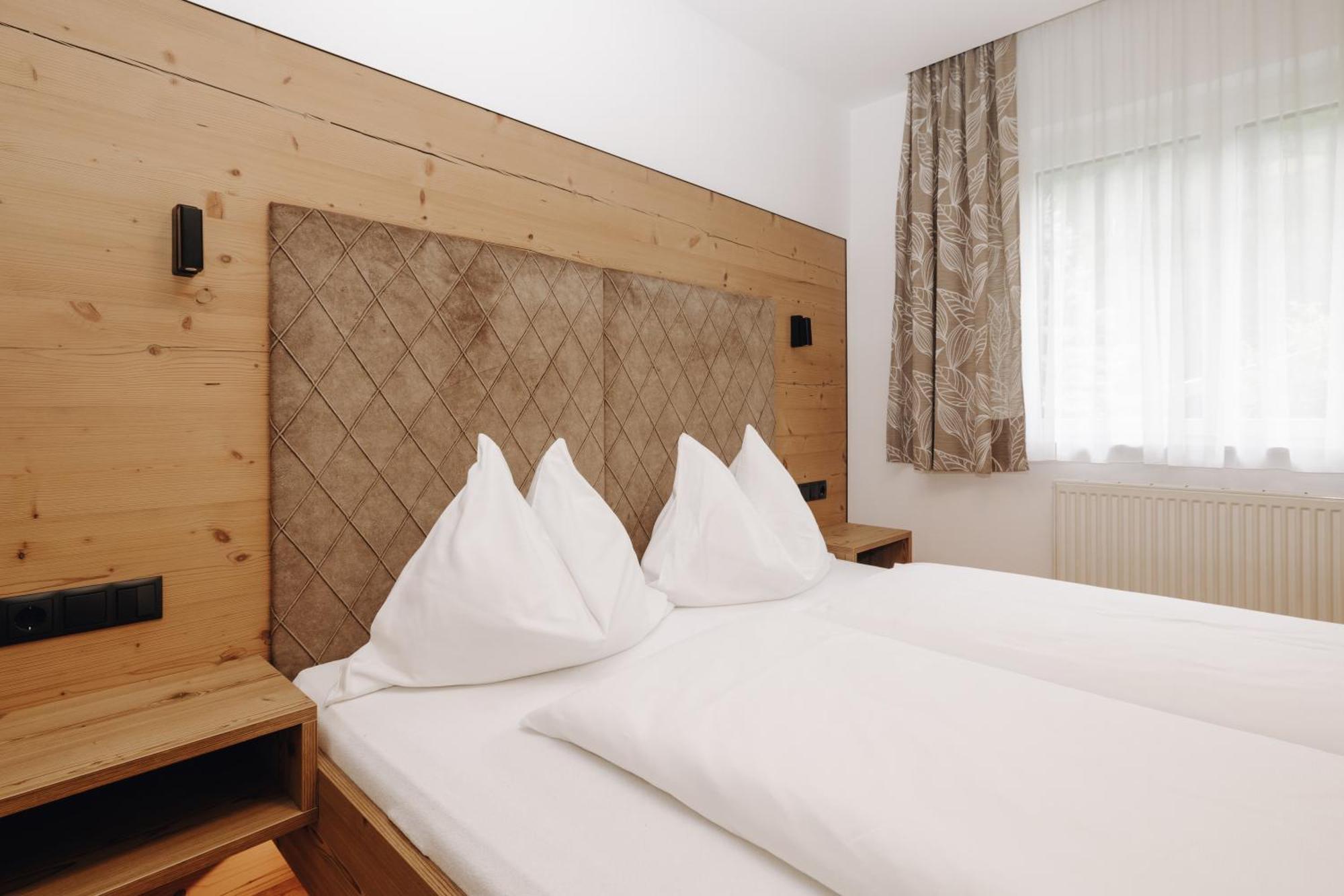 Hotel Garni Tannenhof Flachau Exterior photo